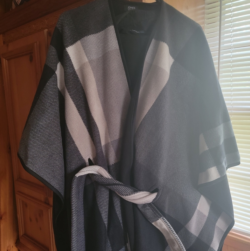 Jones New York Winter Shawl